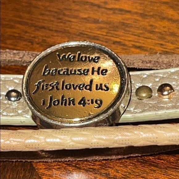 Religious leather bracelet magnet closure - Picture 2 of 4